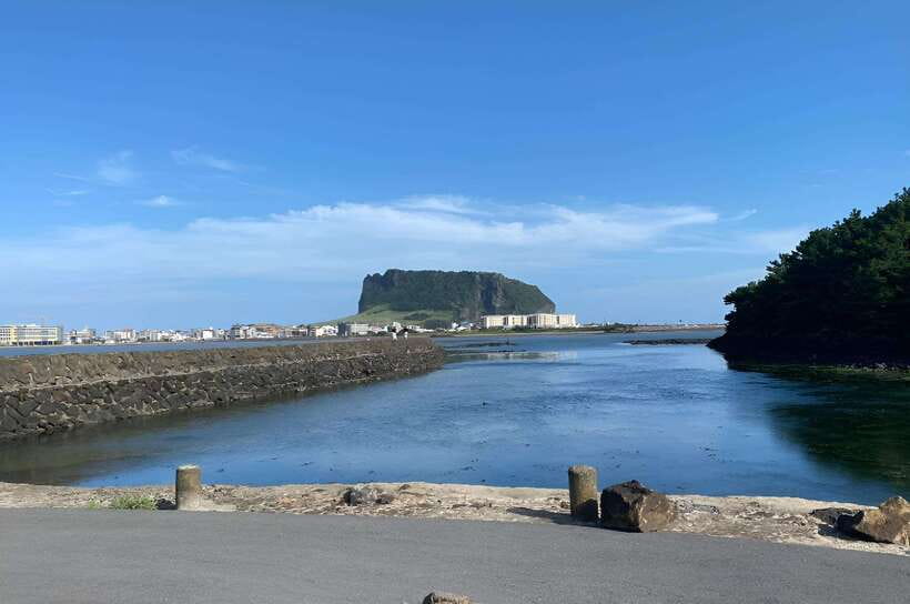 Jeju East: K-Drama Filming Spots Tour with Hotel Pickup - Seongsan Ilchulbong without the climb