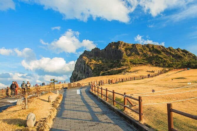 Jeju Eastern Cultural Exploration Day Tour - Why eastern Jeju works well in one long day