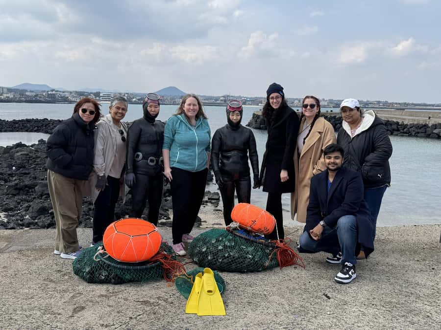 Jeju: Eastern UNESCO Join in Tour (Seongsan, Haenyeo) - A convenient finish at Dongmun Market or Shilla Duty-Free