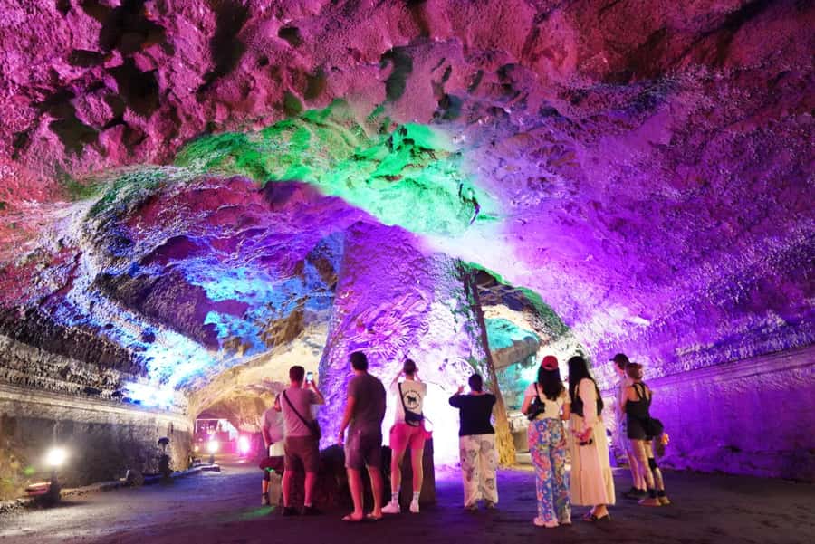 Jeju: Eastern UNESCO Join in Tour (Seongsan, Haenyeo) - Morning pickup from four useful locations