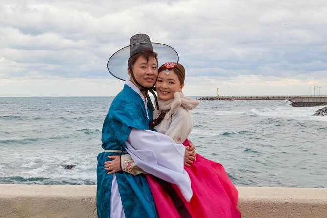 [Jeju] Hanbok Private guide tour & photo session in beautiful Yongduam rock, - Hair Styling and the Finished Look