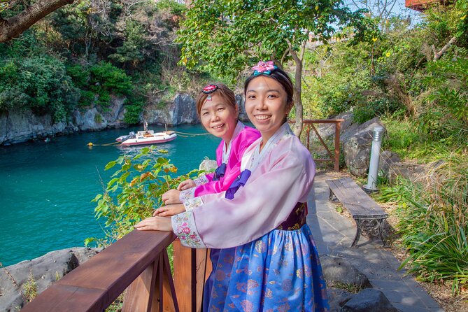 [Jeju] Hanbok Rental Experience/Korean Traditional Clothes Rental Shop - My verdict: a good short cultural stop in Jeju