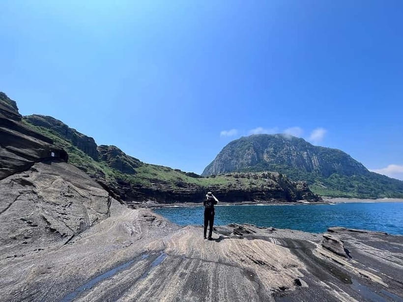 Jeju Highlights Day Trip (East Course) - Why the private format matters on Jeju