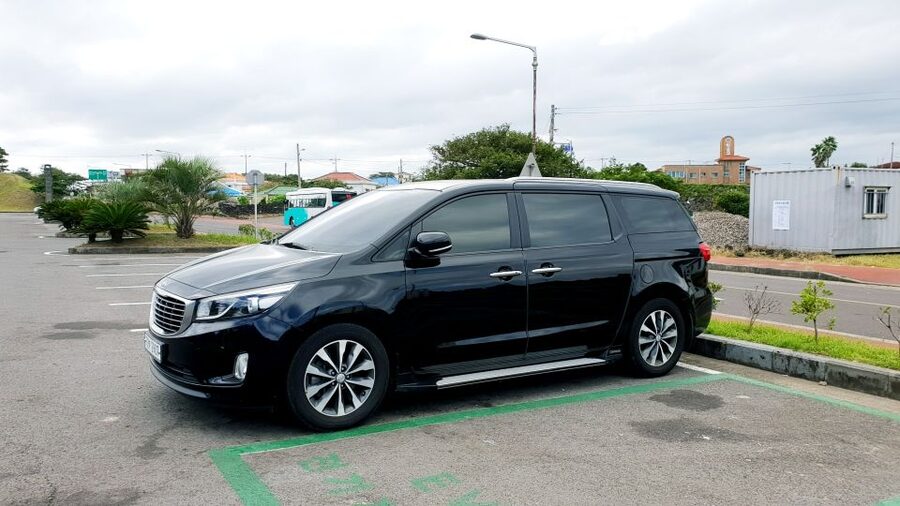 Jeju Island: Customized Private Full-Day Van Tour - What the Guides Add to the Day