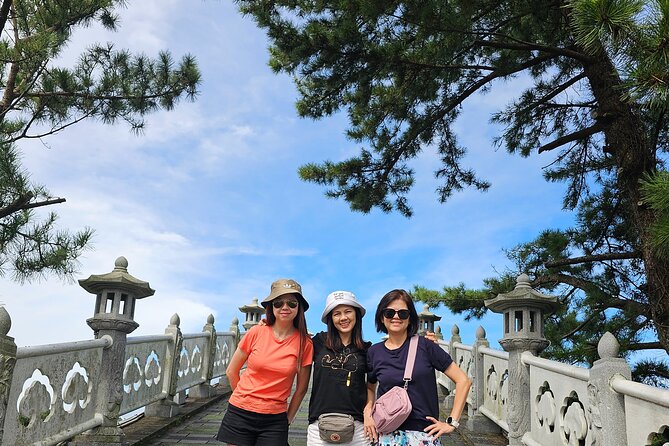Jeju island Jumbo taxi Private Tour with Mr.Hong west of jeju - What the vehicle and price include