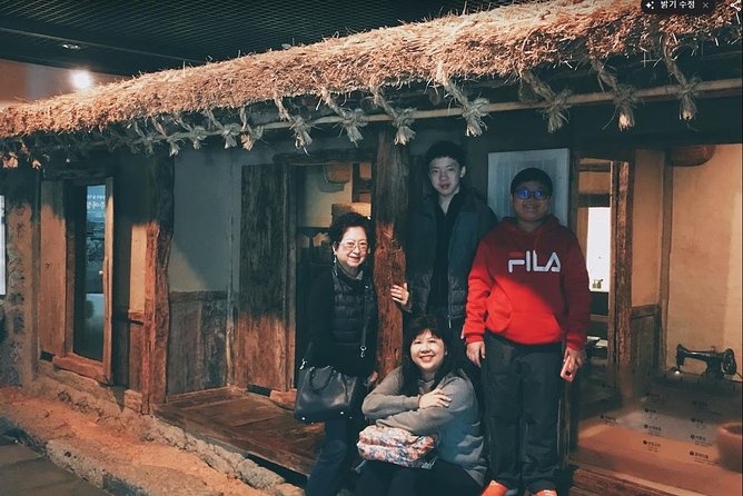 Jeju Island Private Taxi Tour : UNESCO Day Tour - Seongeup Folk Village and the old stone walls