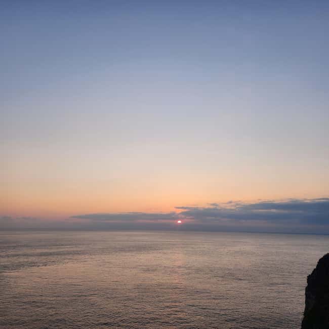 Jeju Island: Sunrise Guided Tour with Hotel Pickup - My booking verdict for Seopjikoji at dawn
