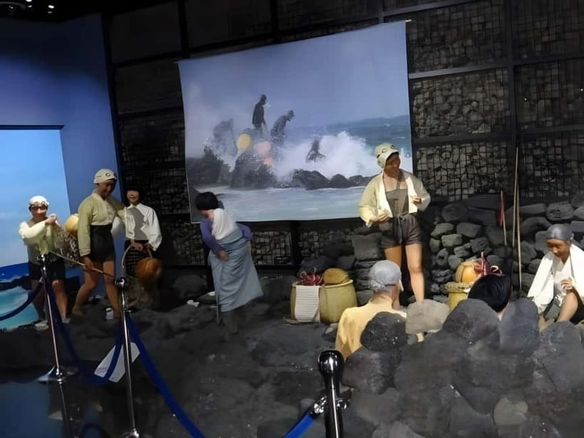 Jeju: K-Drama Spot When Life Gives You Tangerines Hotel Pick - Haenyeo Museum explains Jeju through women’s work