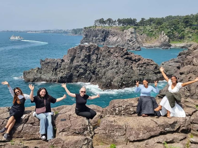 Jeju: Popular Sightseeing Private Car Charter Tour - Timing, comfort, and small practical details