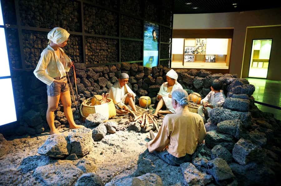 Jeju Premium Small Group UNESCO Day Tour - East - Should you book the east Jeju tour?
