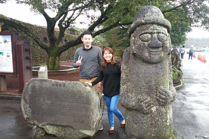 Jeju Private Full day tour of UNESCO Day Tour - Jeju Stone Park replaces the closed lava tube