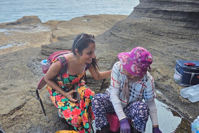 Jeju Private Taxi Tour with a Licensed English Guide-Driver - Yongmeori Beach and O’sulloc Tea Museum