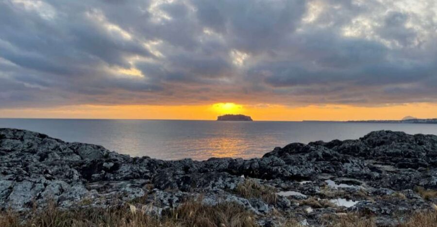 Jeju: Seogwipo City Walking Tours with Sunset - A 30-minute walk on Saeseom Island