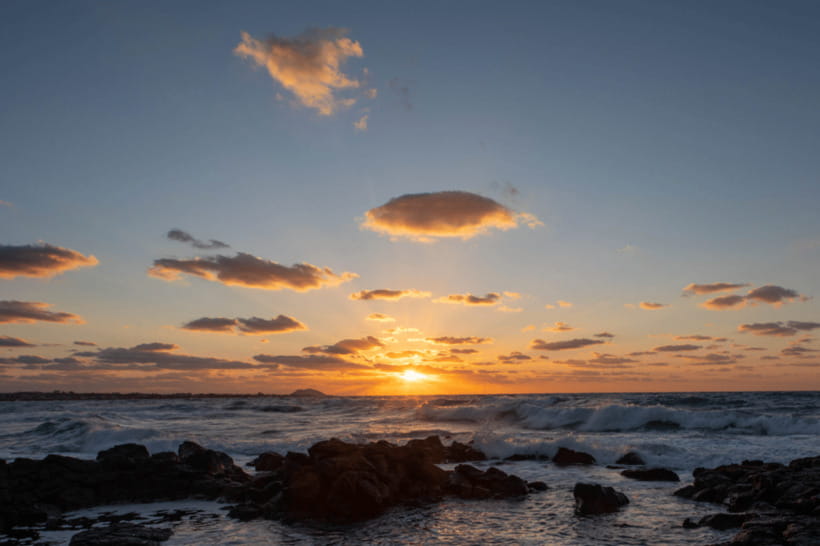 Jeju: Sunset Tour Olle Trail Walking Tour with Hotel Pickup - Why this short sunset trip works
