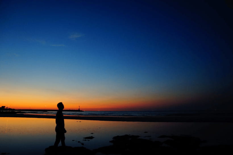 Jeju: Sunset Tour Olle Trail Walking Tour with Hotel Pickup - What the guides add to the evening
