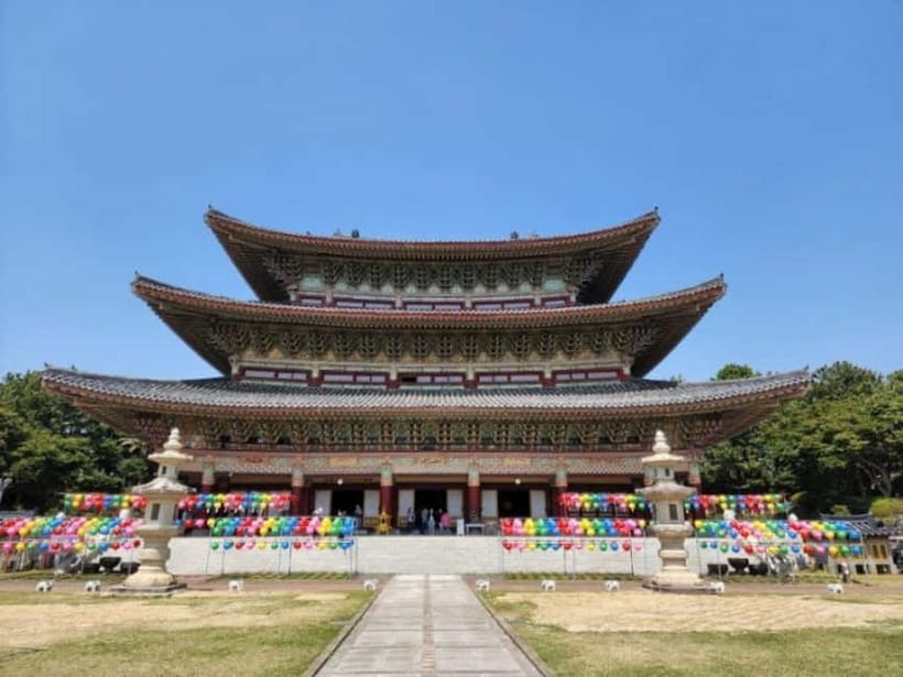 Jeju: UNESCO Day Tour for Cruise Guests - Pausing at Yakcheonsa Temple