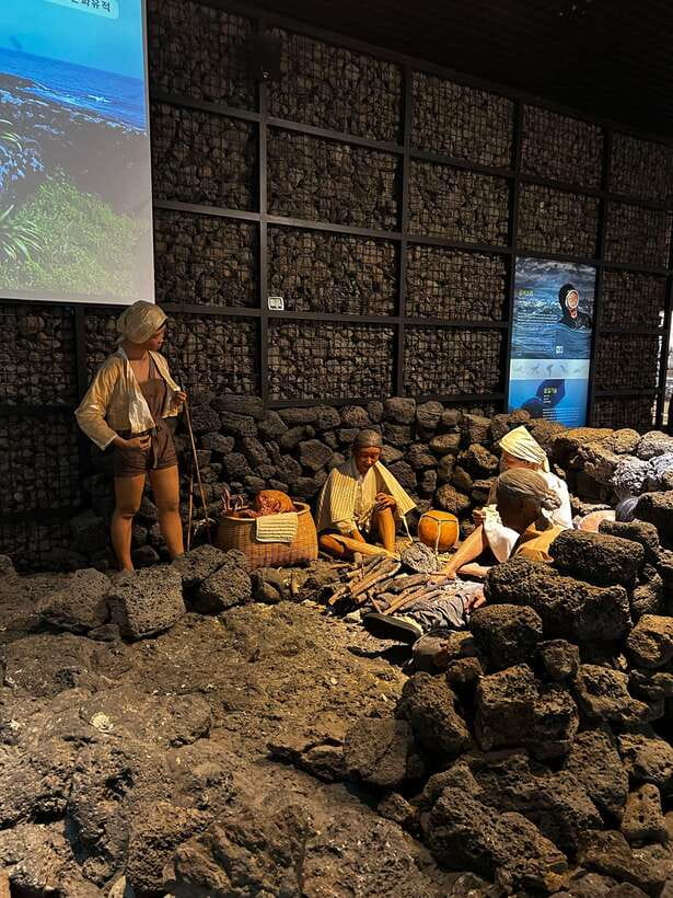 Jeju UNESCO Natural Heritage Private Tour by Certified Guide - Lunch is local, but you choose and pay for it