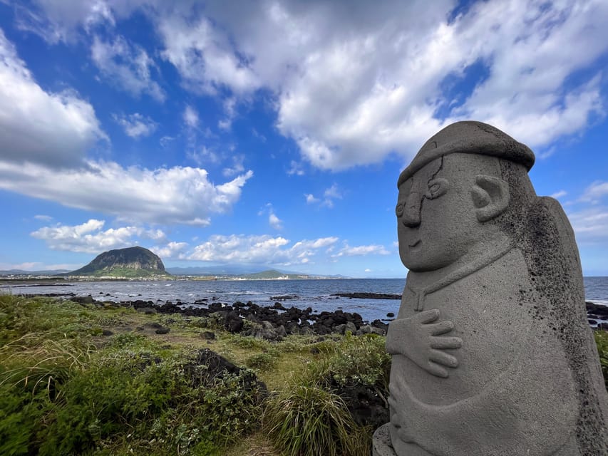 Jeju: West of Jeju Island Bus Tour from Seogwipo City - O’sulloc and Innisfree: Jeju’s tea country with a shopping stop