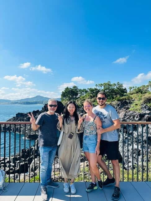 Jeju: Western and Southern Sightseeing Day Tour - Why this route works for a one-day visit