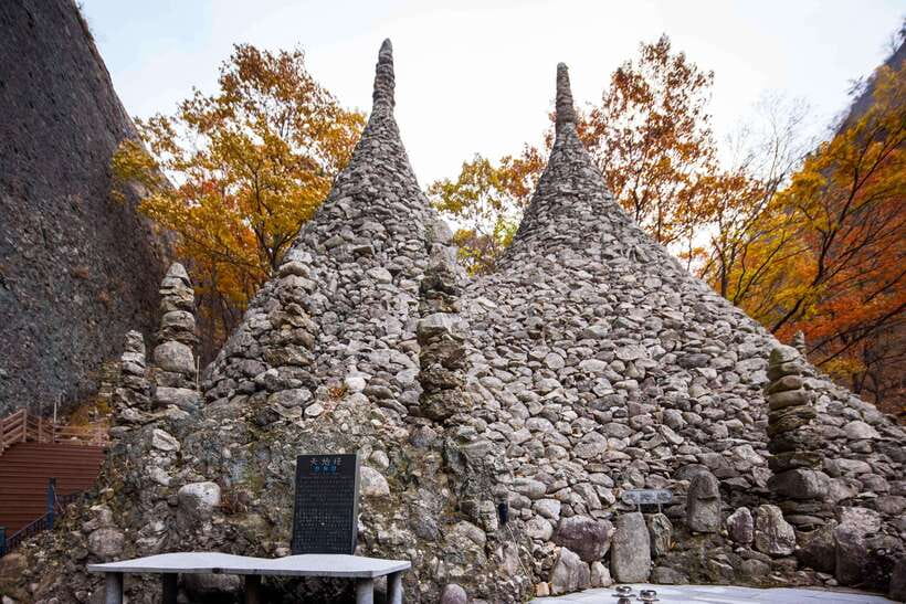 Jeonju: Essence of Jeonju, Hanok Village & Maisan Mountain - Tapsa Buddhist Temple and its stone pagodas
