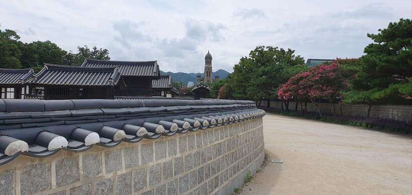 Jeonju: Essence of Jeonju, Hanok Village & Maisan Mountain - The 50-minute ride to Maisan Mountain