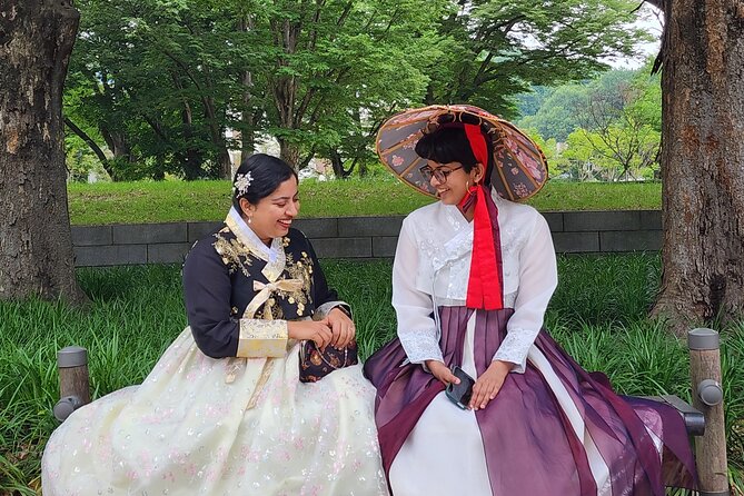 Jeonju Hanok Village and Maisan Tapsa Temple Day Tour From Seoul - Wearing a hanbok in Jeonju Hanok Village
