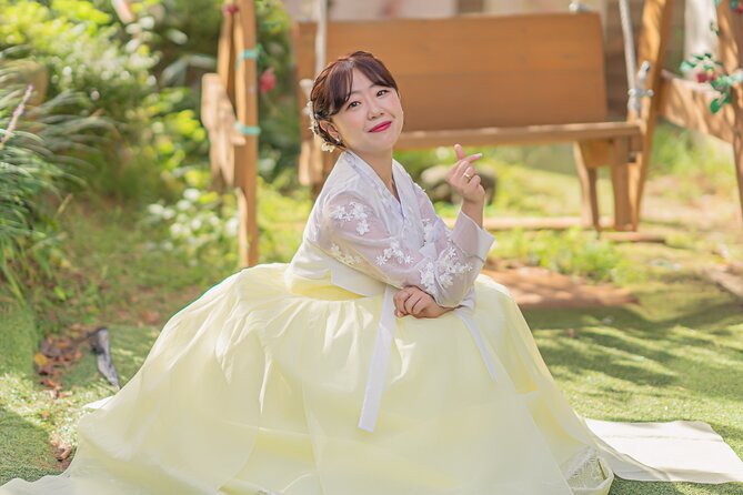 Jeonju Hanok Village Hanbok Rental Experience Hanboknam - Exploring Jeonju Hanok Village in four hours