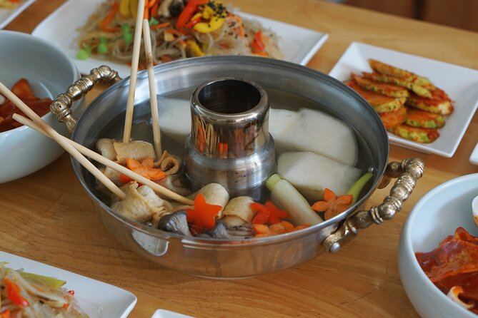 K-food cooking Japchae Mandu Tteokbokki & Fishcake - Making japchae, tteokbokki, fishcake, and mandu