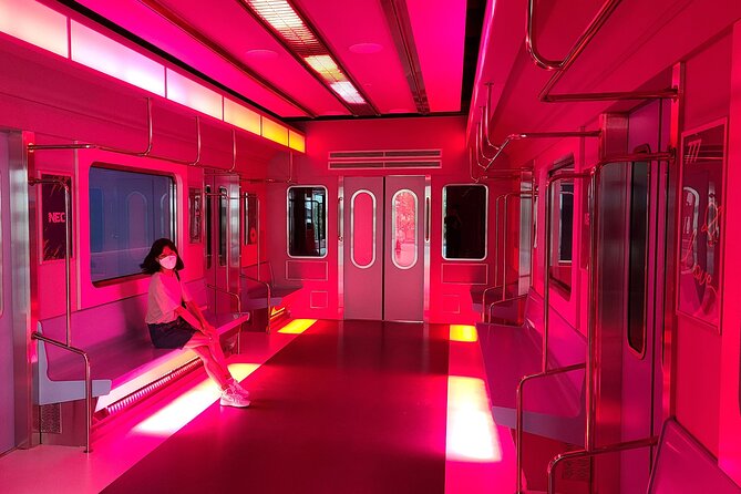 K-POP Experience in Seoul: Real K-POP Agency & Fan Culture - Transport, Timing, and Physical Effort
