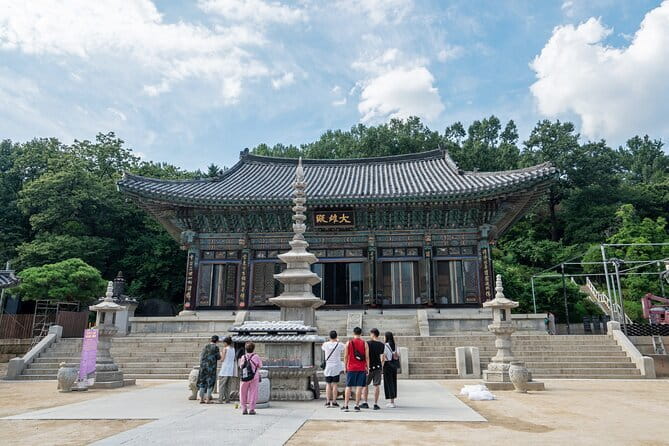 Korea Temple & Starfield Library Gangnam K-BBQ - Bongeunsa Temple, calm in the middle of Gangnam