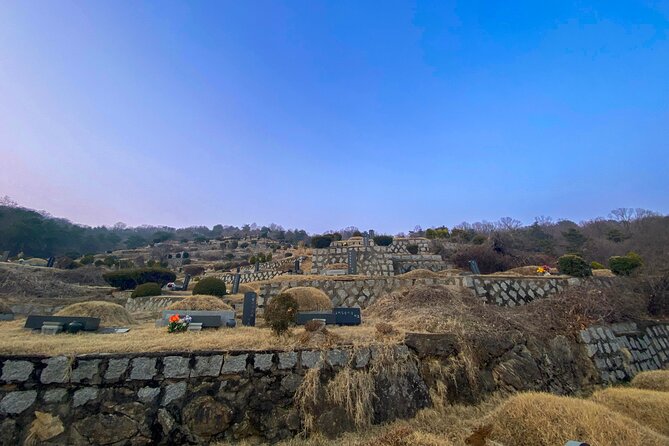 Korean Cemetery and Folklore Trek - A four-hour walk for people with moderate fitness