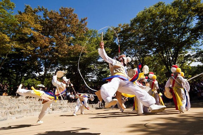 Korean Folk Village and Suwon Hwaseong Fortress Day Tour(EG Tour) - Guides make or break the experience