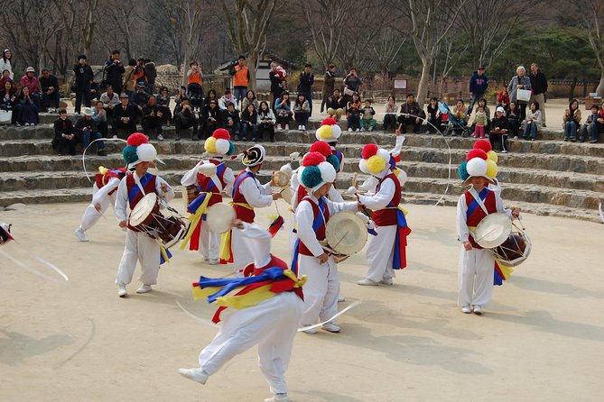 Korean Heritage Tour: Palaces and Villages of Seoul Including Gyeongbokgung Palace - Korean Folk Village: crafts, buildings, and a staged past