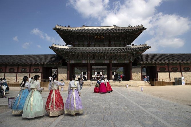 Korean History & Heritage Tour - Insadong and the old royal arts connection