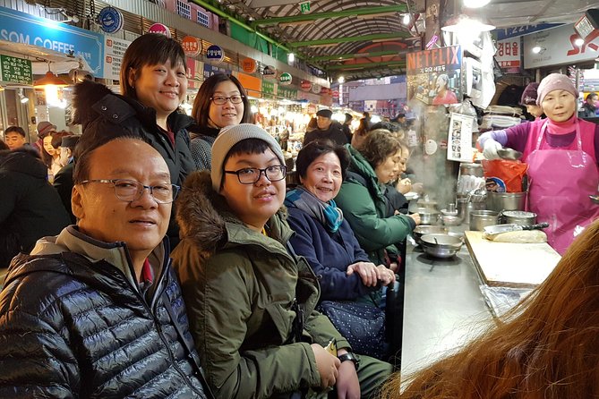 Layover Tour for essential Seoul City & Gourmet tour(Incl. Lunch) - Jogyesa Temple and a quieter pause