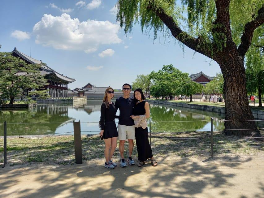 Layover tour to Gyeongbokgung-Folk Museum-Bukchon-Insadong - Insadong and Jogyesa Buddhist Temple