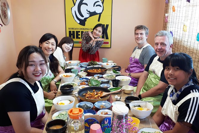 Local Home Korean Cooking Class & Market Adventure in Seoul - Sarah and Junghee make the class personal