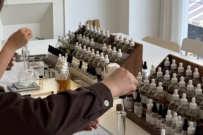 Make your K-scent perfume: Modern oneday class in Seoul - A modern perfume class in Apgujeong