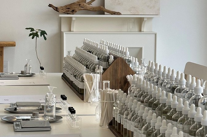 Make your K-scent perfume: Modern oneday class in Seoul - Three trial perfumes before the final blend