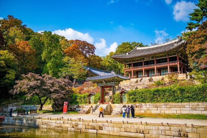 Max Out Seoul: Must Visit City Highlights Panoramic Day Tour - Jamsil, Lotte World Tower, and the Han River