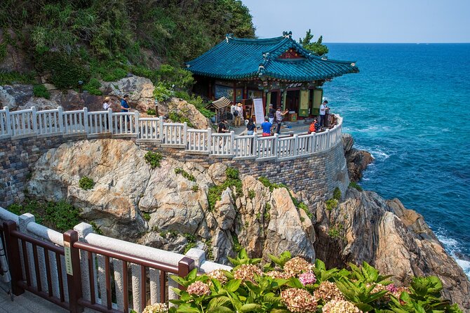 Mount Seorak and Naksansa Temple One Day Tour from Seoul - Guides can shape the whole day