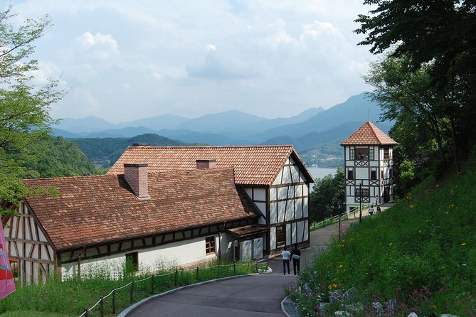 Nami Island and Petite France - Filming location - Lunch, the Ginseng Center, and the shape of the day