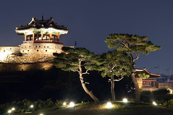 Night View Tour to Suwon Hwaseong Fortress from Seoul - Hwaseong Haenggung Palace, included only in summer