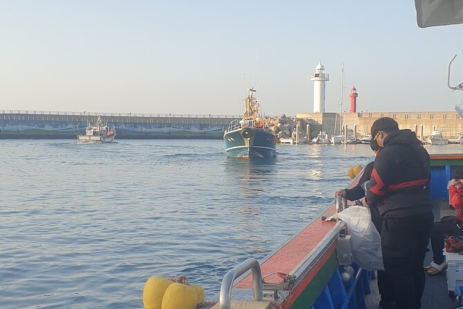 Package tour of All areas of Jeju Island-(East &South &West) - Hamdeok Beach begins the eastern route