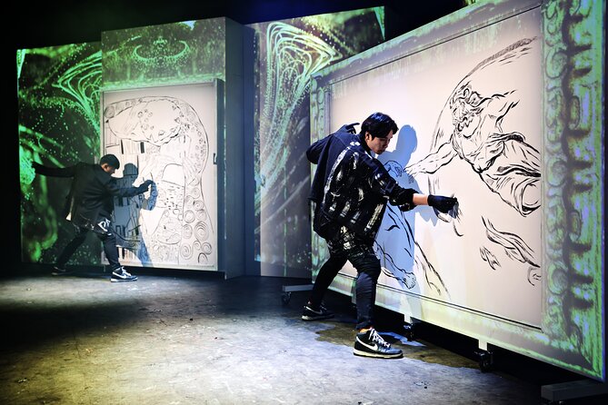 Painters Show in Gwanghwamun Theater (nearby Seodaemun station) - The theater setting and seating concerns