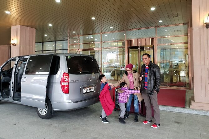 Private Airport Transfer: Incheon Airport to Seoul City (1-5 pax) - The van, luggage space, and comfort