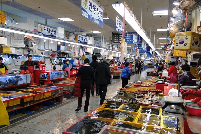 Private Busan tour with gamcheon culture village and the temple (Customizable) - Choosing between Busan Tower and Hwangnyeongsan