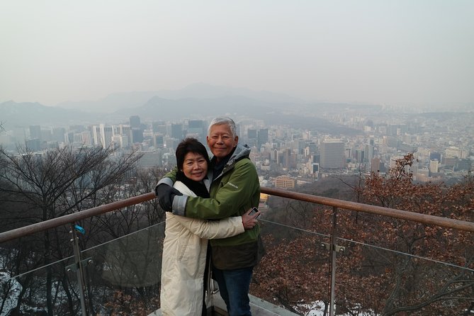 Private day tour Korea(Seoul trip) with Professional Photographer - Folk villages, fortifications, and Everland