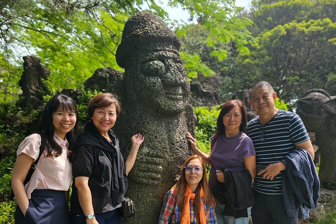Private Day tour on the fantasy island for CRUISE customers - Seongeup Folk Village and old Jeju life