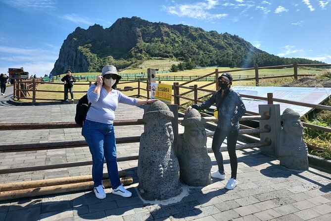 Private Day Tour With Best Jumbo Taxi Driver Tour in jeju island - Jeju Stone Park explains the island through rock